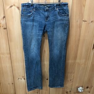 American Eagle Women’s Straight 77 Jean